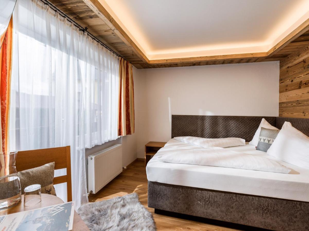 Tennenwirt Guesthouse - Adults Only เซิลล์ ภายนอก รูปภาพ